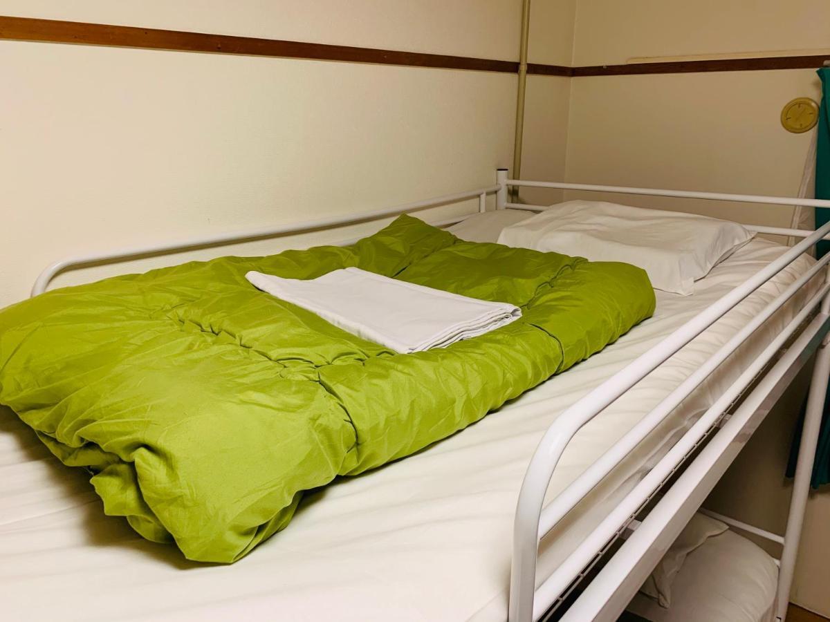 Guesthouse Shiawase Eki Fukuoka  Ngoại thất bức ảnh