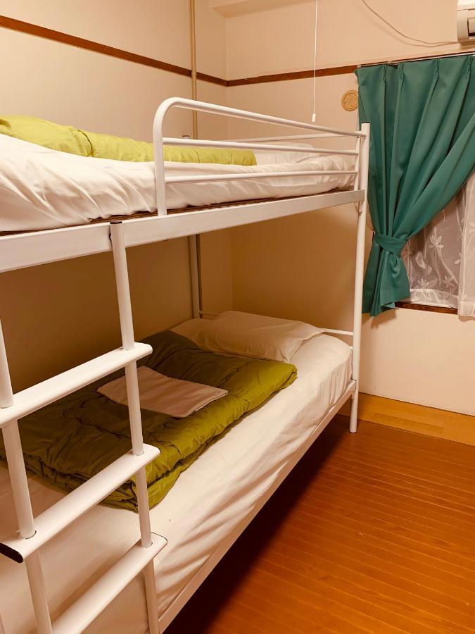 Guesthouse Shiawase Eki Fukuoka  Ngoại thất bức ảnh