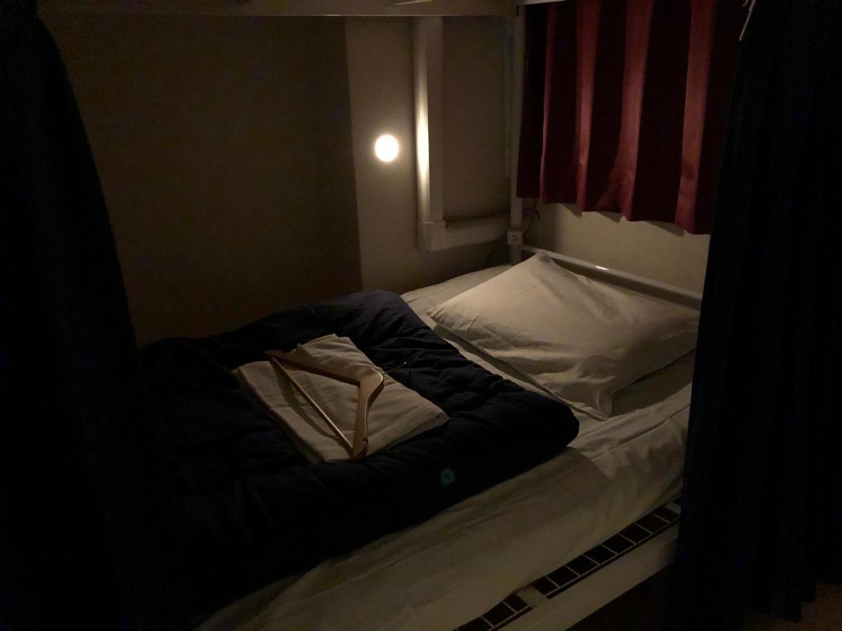 Guesthouse Shiawase Eki Fukuoka  Ngoại thất bức ảnh