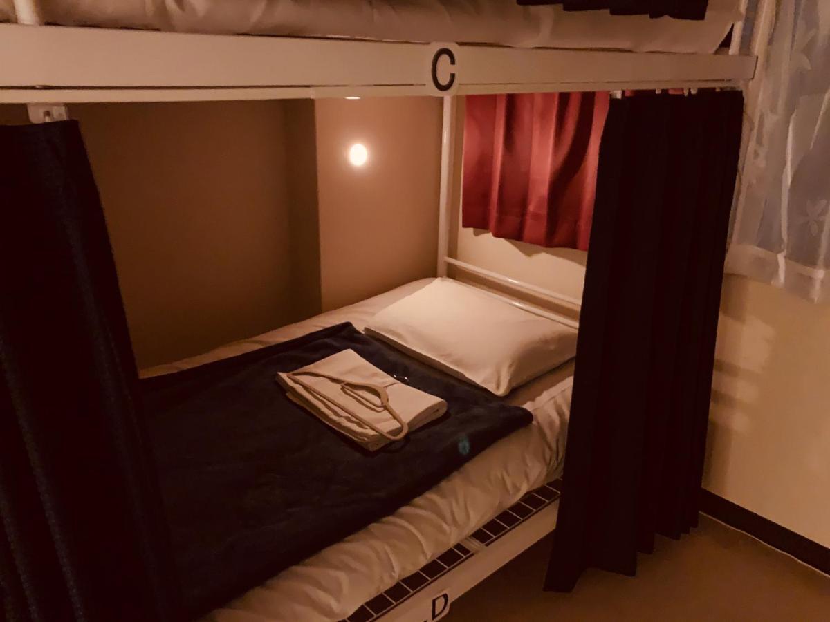Guesthouse Shiawase Eki Fukuoka  Ngoại thất bức ảnh